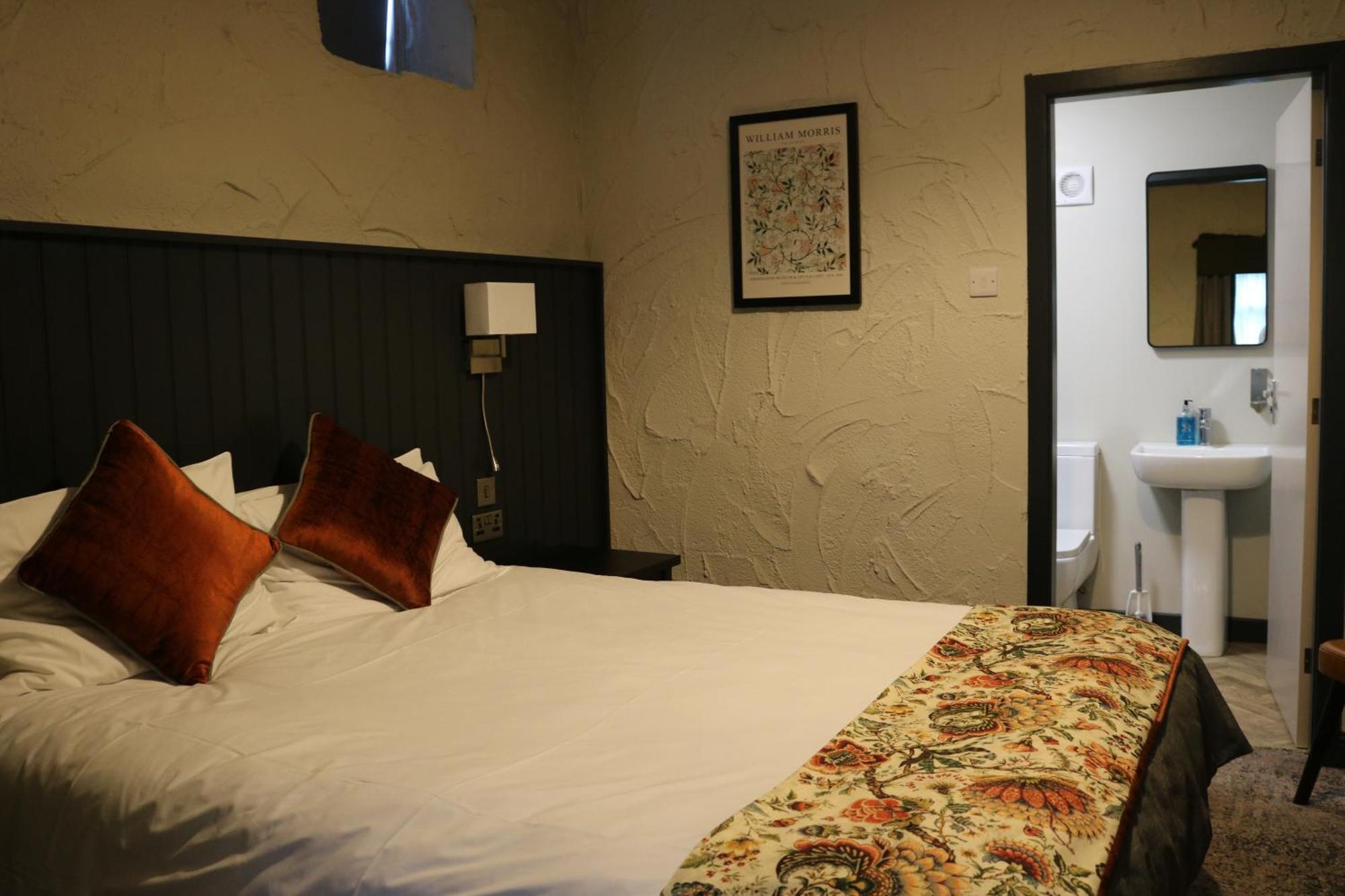 Black Dog Inn Bolton Ngoại thất bức ảnh